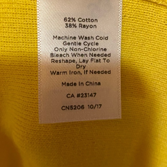 💛TALBOTS 💛 yellow 3/4 sleeved shirt. Size small. Petite . - Picture 8 of 9